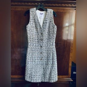 CHANEL 36 Tweed Ivory/Blk/Gold Vest Dress
